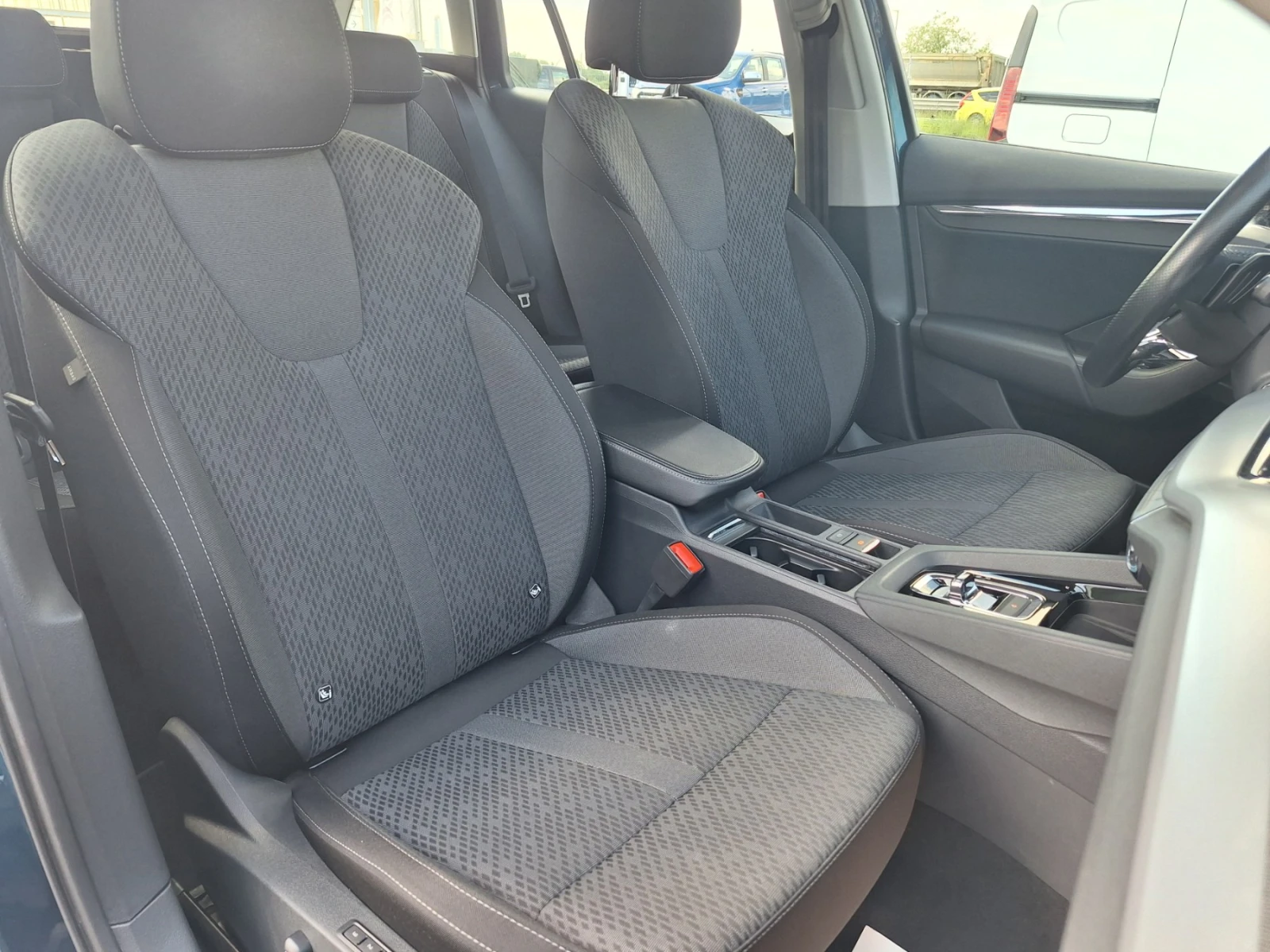 Skoda Octavia 2.0TDI/150к.с, снимка 14 - Автомобили и джипове - 54681564