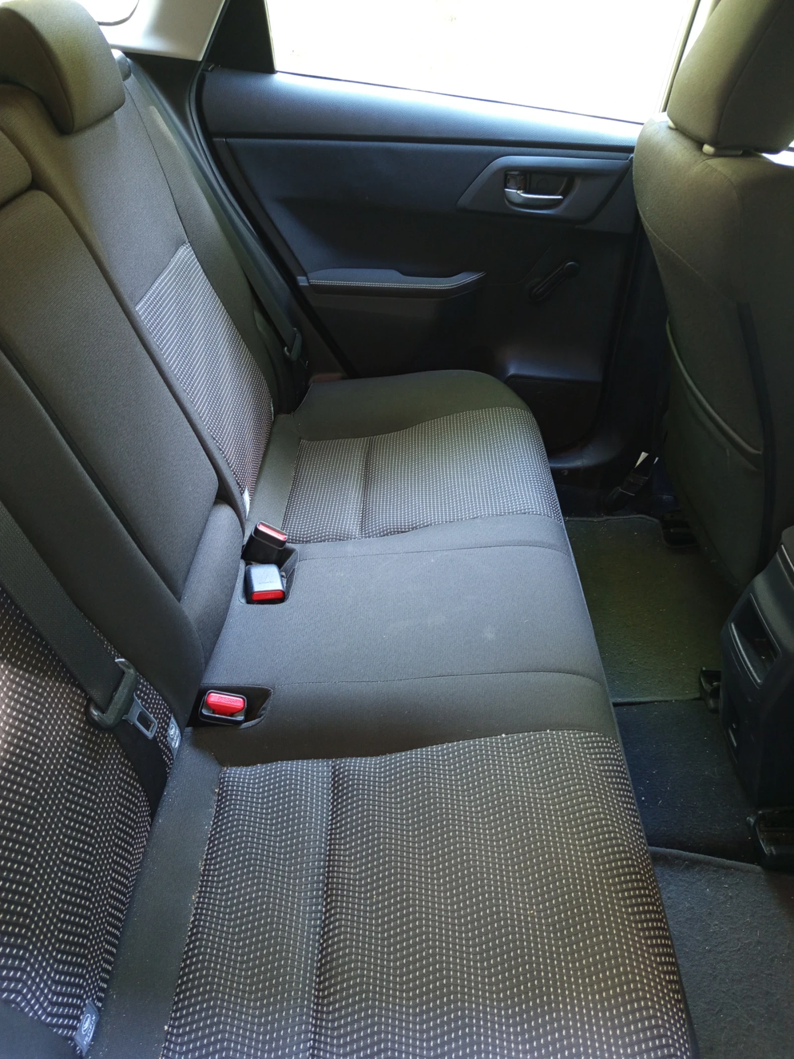 Toyota Auris Sinergy drive hybrid , снимка 8 - Автомобили и джипове - 54682503