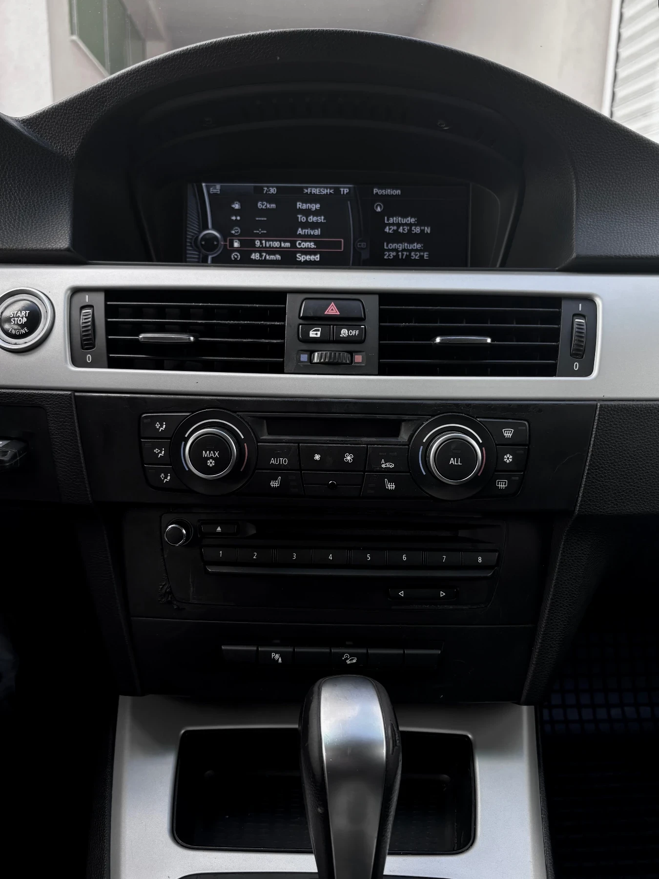 BMW 330 XDrive Швейцария, снимка 10 - Автомобили и джипове - 54718595
