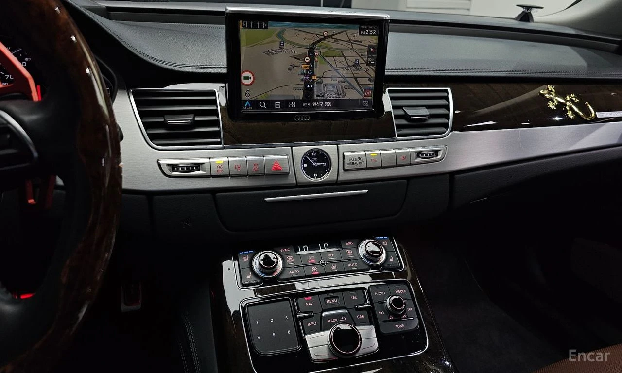 Audi A8 L 4.0T Quattro* DISTRONIC* МАСАЖ* 360 CAM* ХЕДЪП* , снимка 11 - Автомобили и джипове - 54917542