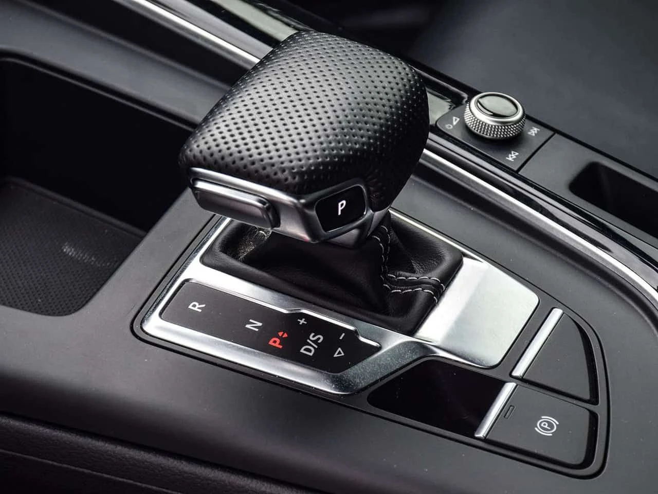 Audi A5 Sportback Quattro CARFAX, снимка 11 - Автомобили и джипове - 54969696