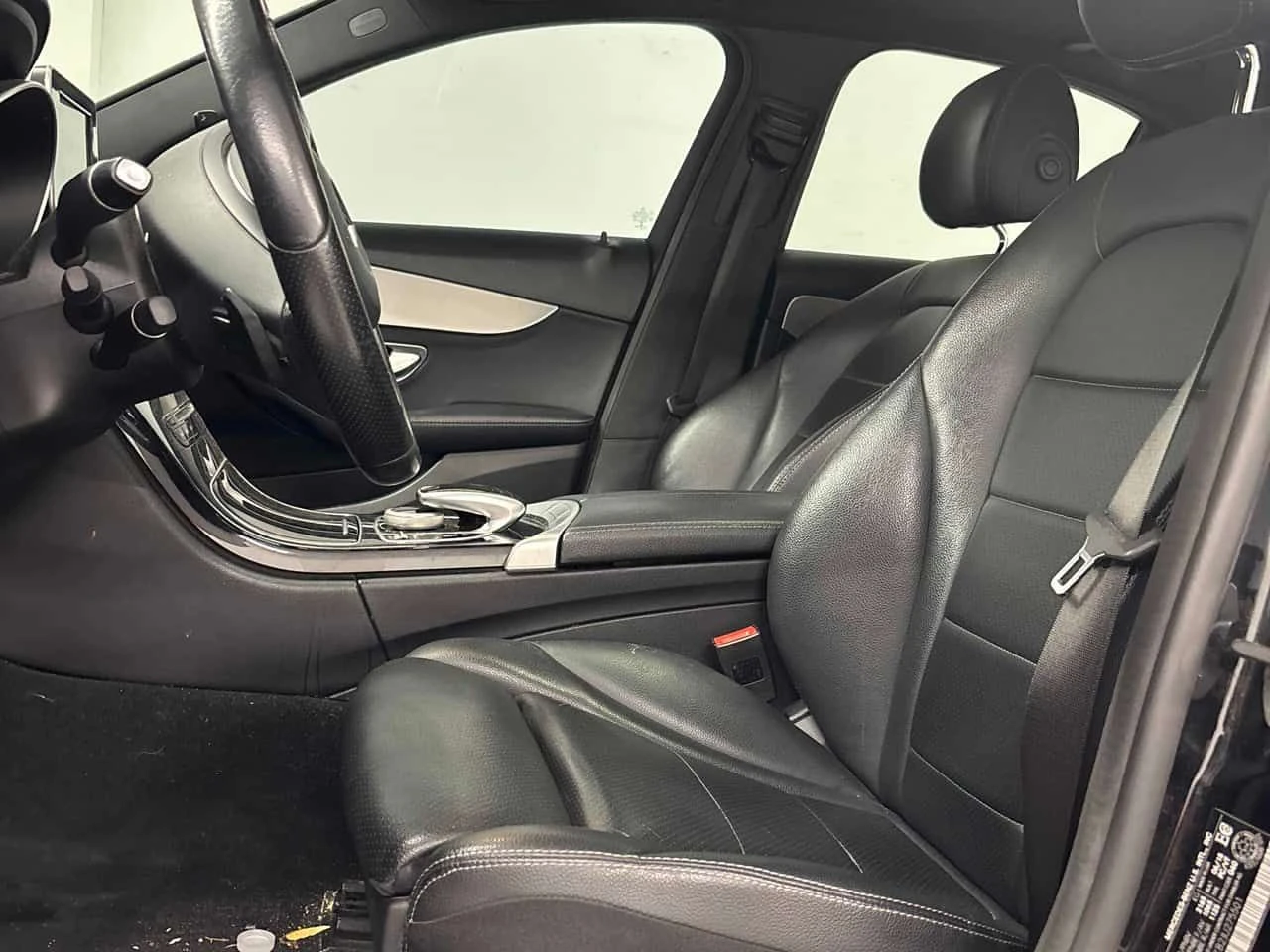 Mercedes-Benz C 300 * CARFAX * ЦЕНА ДО БГ, снимка 14 - Автомобили и джипове - 55180804