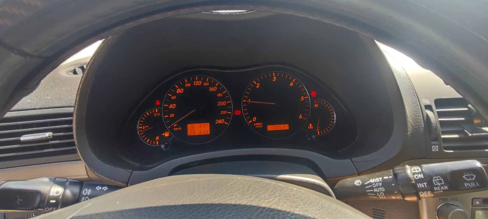 Toyota Avensis Toyota Avensis II (T25) 2.2 D-4D D-CAT | Mobile.bg � ����������� 10