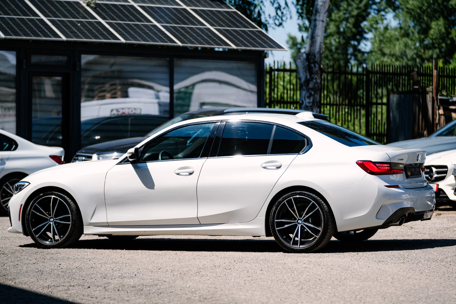 BMW 330 xDrive M-Pack G20, снимка 7 - Автомобили и джипове - 55530079