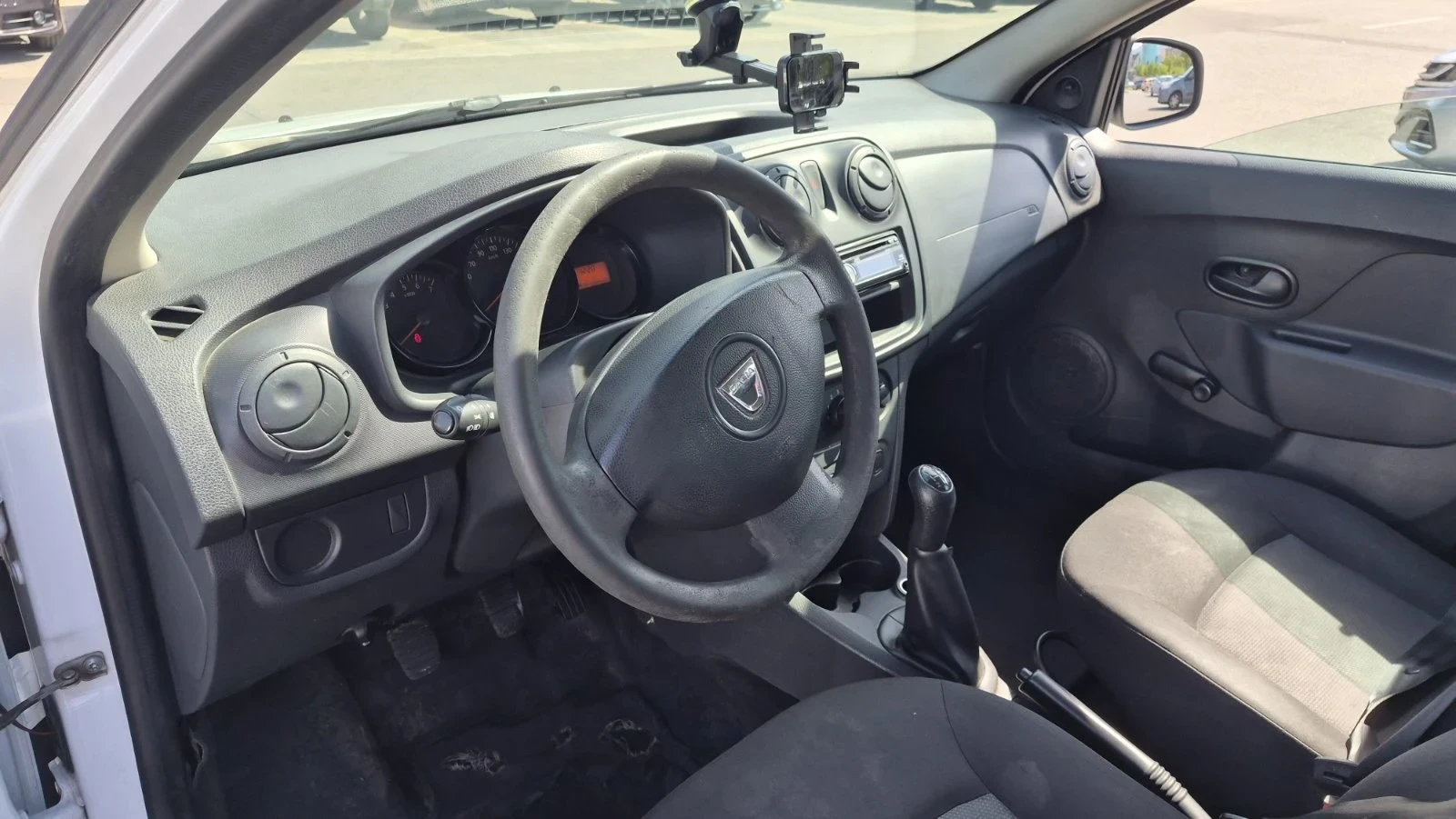 Dacia Sandero, снимка 3 - Автомобили и джипове - 56066818