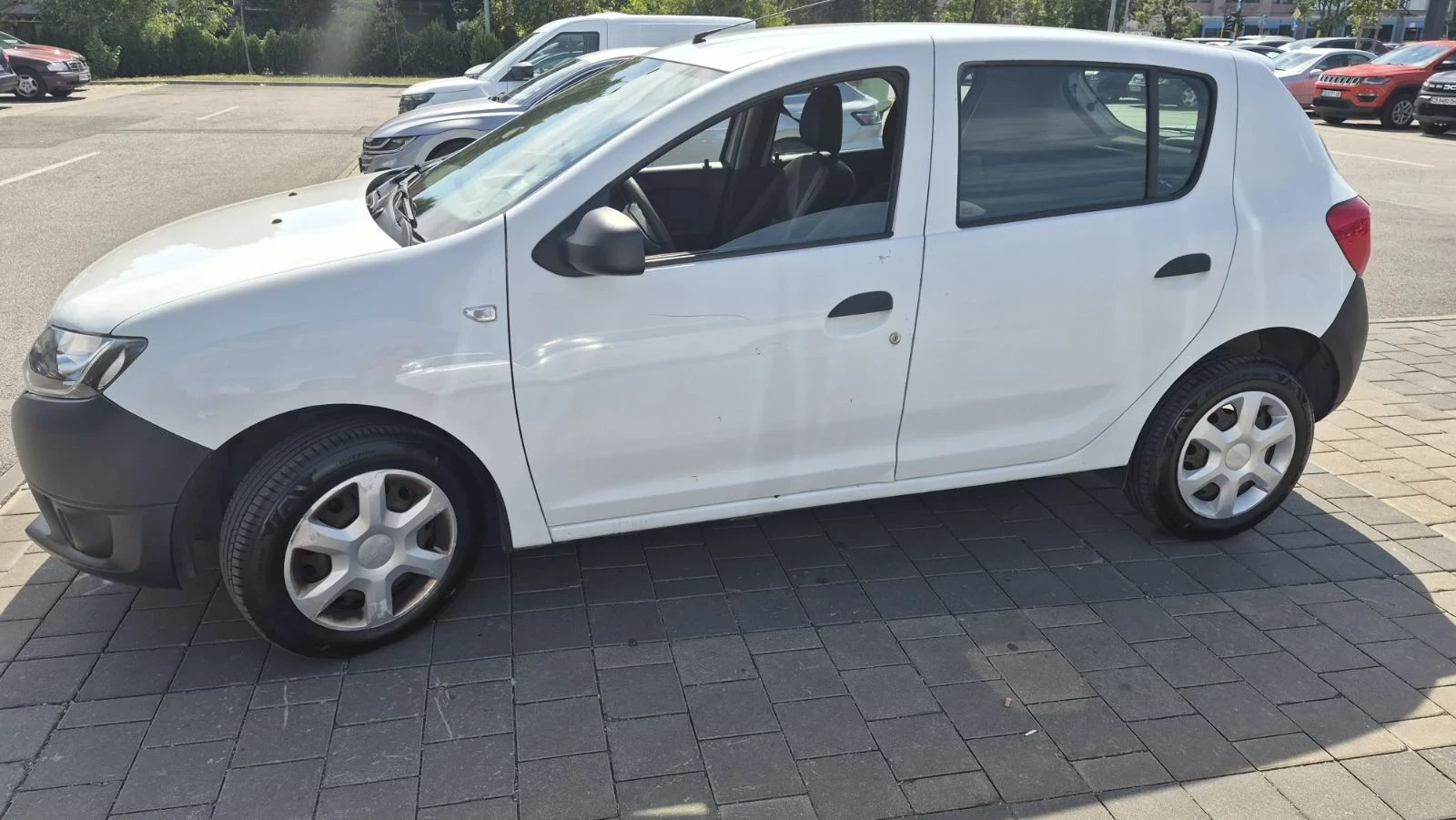 Dacia Sandero, снимка 5 - Автомобили и джипове - 56066818