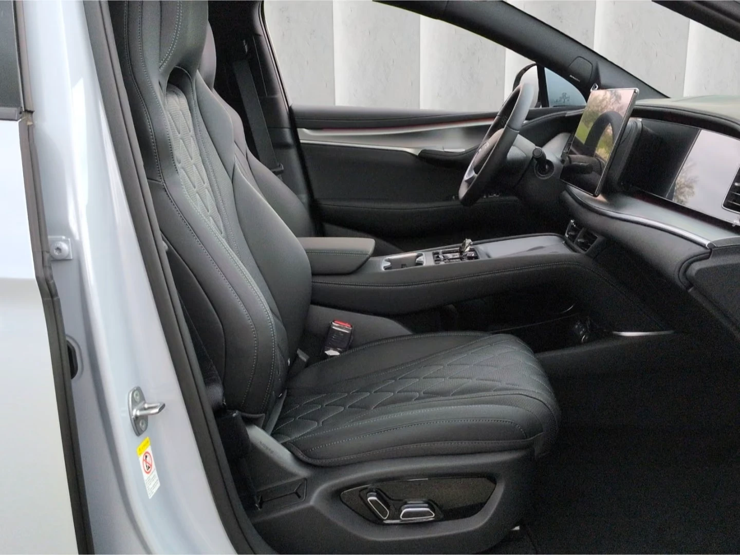 BYD Sealion 7 EXCELLENCE* 4WD* DISTR* HUD* KEYLESS* 360CAM* PANO | Mobile.bg � ����������� 8