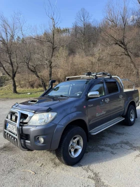 Toyota Hilux, снимка 1