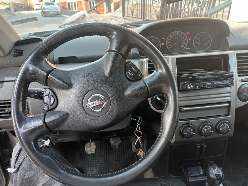 Nissan X-trail 2.200, снимка 6 - Автомобили и джипове - 48918633