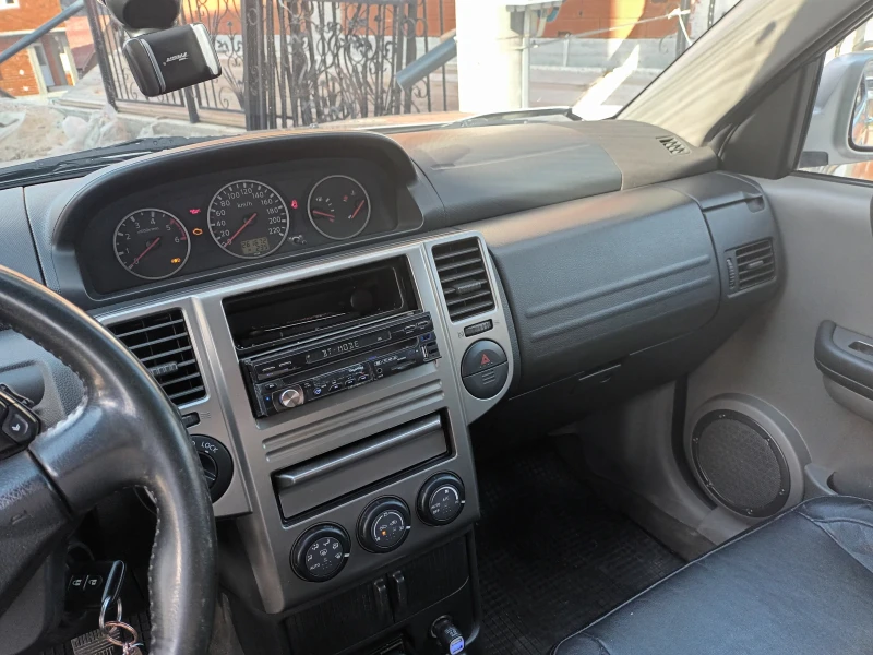 Nissan X-trail 2.200, снимка 5 - Автомобили и джипове - 48918633