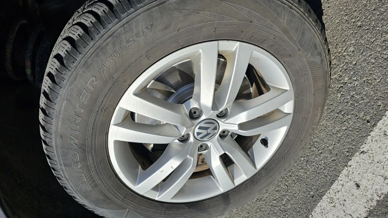 VW Tiguan 2.0 TSI, снимка 10 - Автомобили и джипове - 52433074