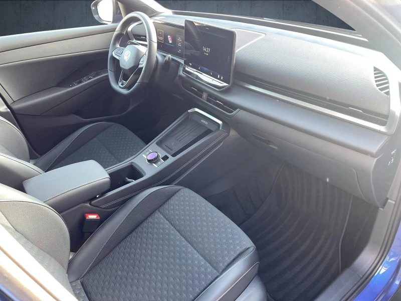 VW T-Roc 1.5 eTSI FACELIFT R-LINE HEAD UP MATRIX, снимка 15 - Автомобили и джипове - 52870229