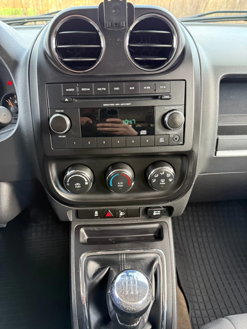 Jeep Patriot 2.4i / 4x4 / FACELIFT, снимка 13 - Автомобили и джипове - 53113582