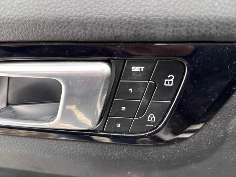 Porsche Cayenne AWD  CARFAX, снимка 12 - Автомобили и джипове - 53175403