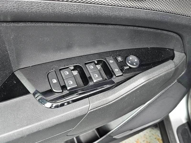 Kia Sportage Prestige| 178к.с., снимка 17 - Автомобили и джипове - 56160044