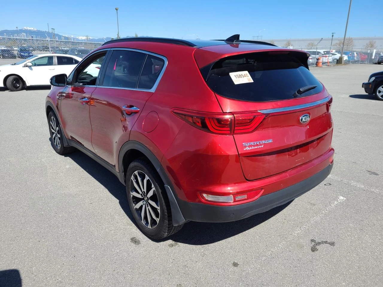 Kia Sportage БЕЗ ПЪРВОНАЧАЛНА ВНОСКА'КАРФАКС' - изображение 4