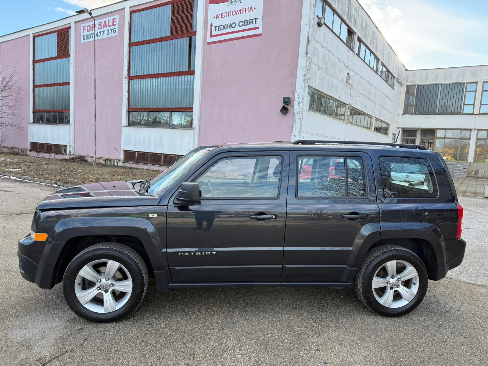 Jeep Patriot 2.4i / 4x4 / FACELIFT - изображение 2