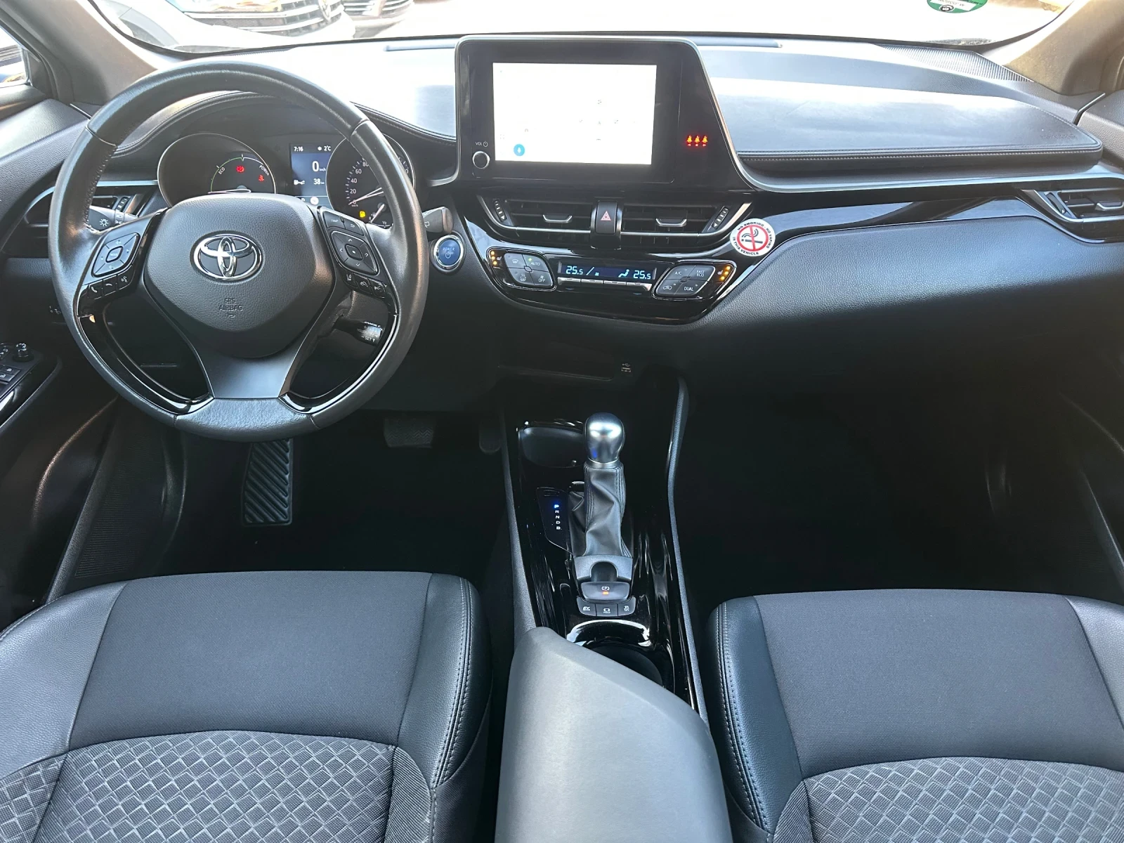 Toyota C-HR Bitone* Club - изображение 10