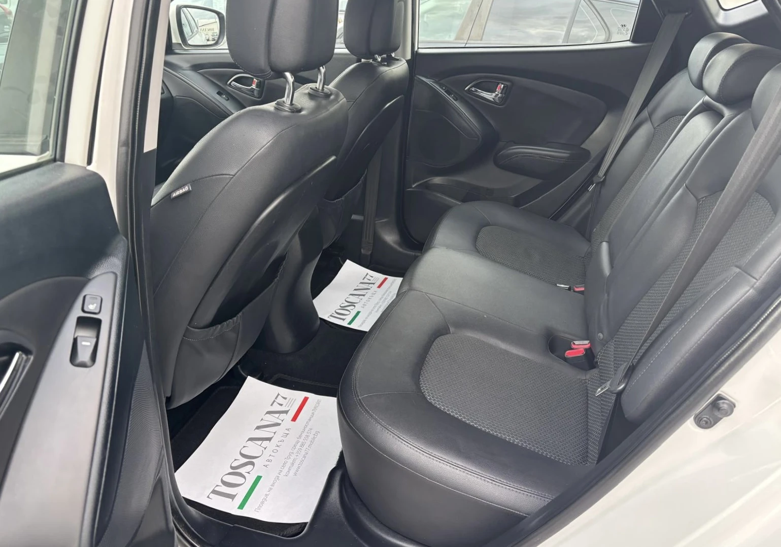 Hyundai IX35 1.7crdi* Подгрев* Кожа* Сервизна История* Лизинг, снимка 10 - Автомобили и джипове - 53992848