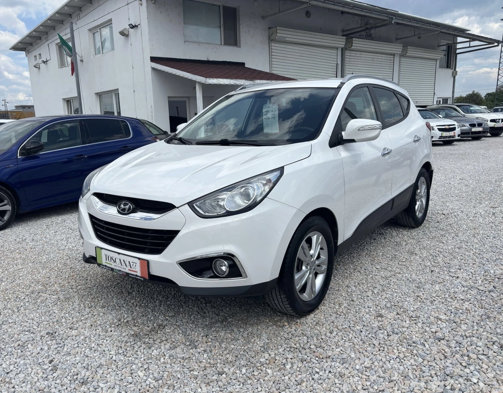Hyundai IX35 1.7crdi* Подгрев* Кожа* Сервизна История* Лизинг, снимка 2 - Автомобили и джипове - 53992848