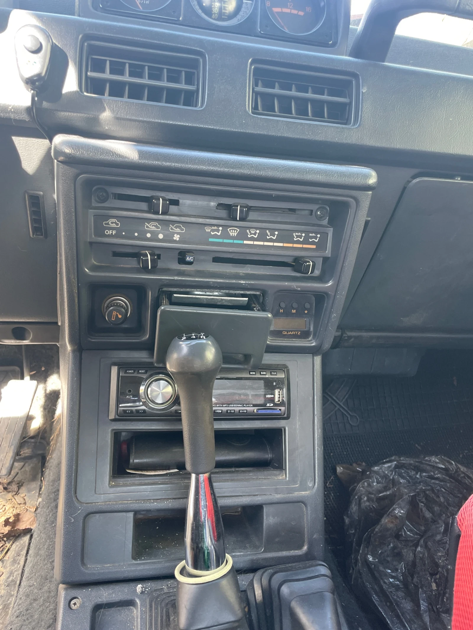 Mitsubishi Pajero 2.5 Intercooler, снимка 3 - Автомобили и джипове - 54008579