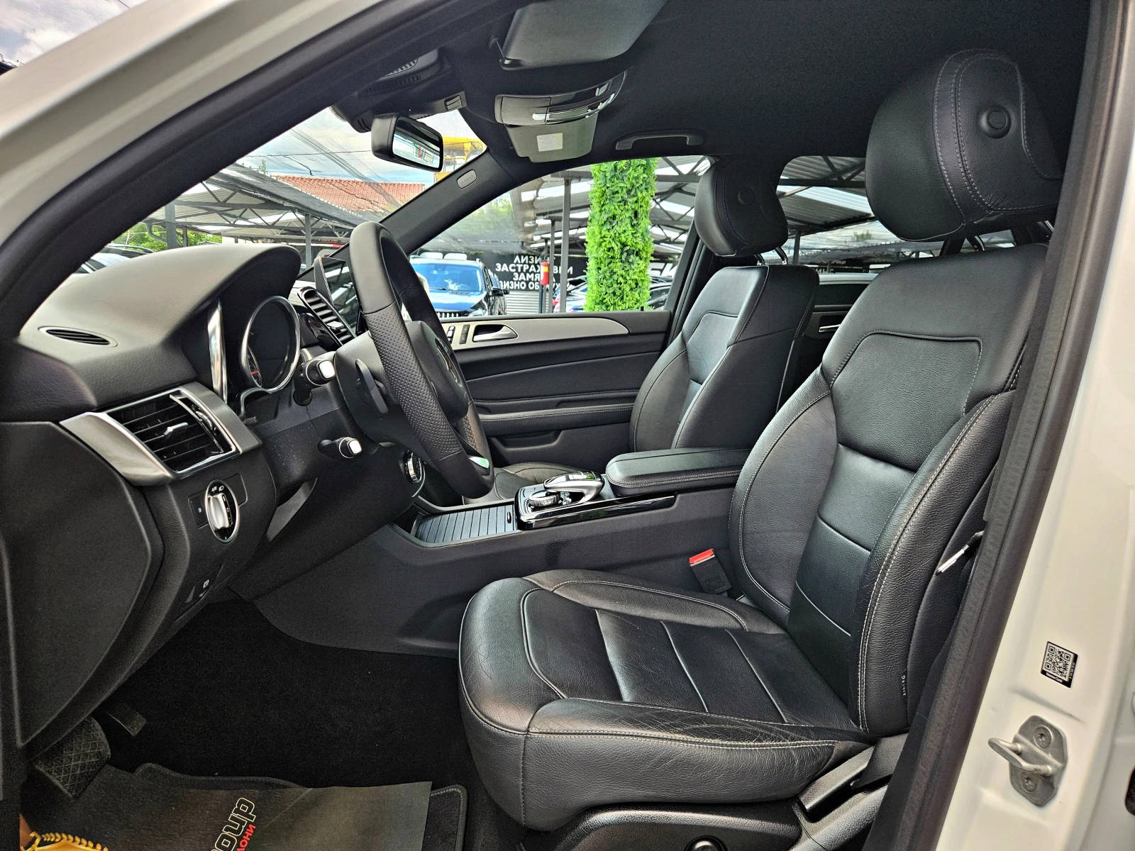 Mercedes-Benz GLE 350 AMG/GERMANY/DISTRON/360CAMERA/KEY GO/ПОДГРЕВ/ЛИЗИН, снимка 15 - Автомобили и джипове - 54958563