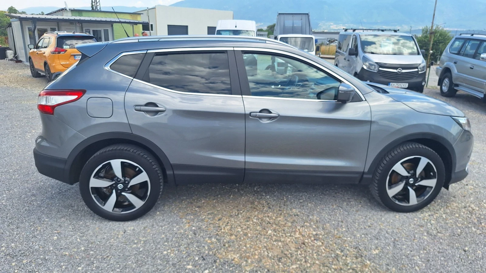 Nissan Qashqai Panorama 360, снимка 7 - Автомобили и джипове - 55151583