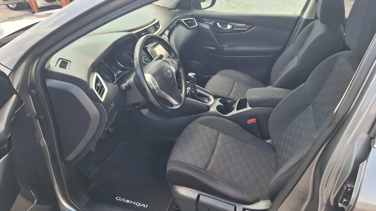 Nissan Qashqai Panorama 360, снимка 9 - Автомобили и джипове - 55151583