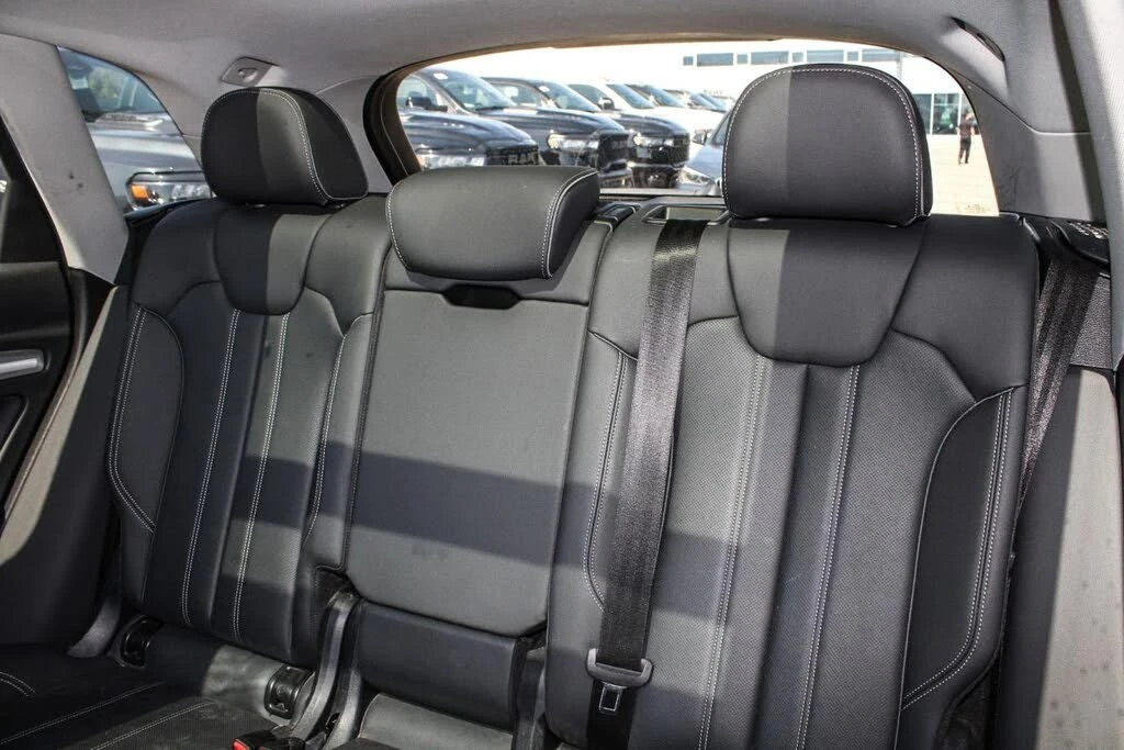 Audi Q5 QUATTRO* S LINE* PREMIUM* ДИГ ТАБЛО* ОБДУХ, снимка 14 - Автомобили и джипове - 55434686
