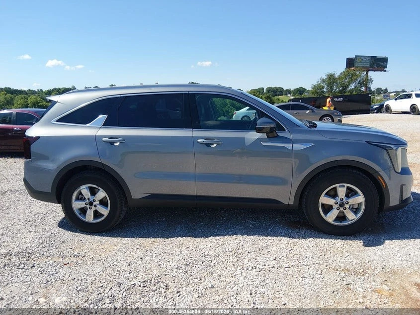 Kia Sorento S* ПОДГРЕВ* ОБДУХВАНЕ* КАМЕРА* KEYLESS* , снимка 9 - Автомобили и джипове - 55437232