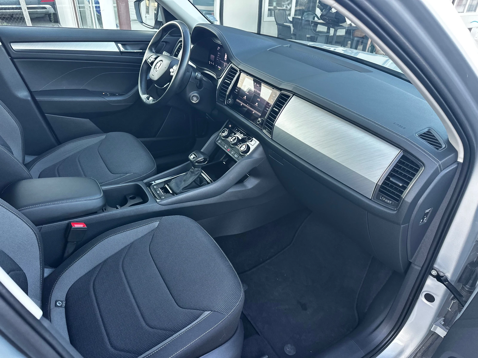 Skoda Kodiaq 2.0TDI 150к.с DSG* Digital* 2024г, снимка 6 - Автомобили и джипове - 55745955