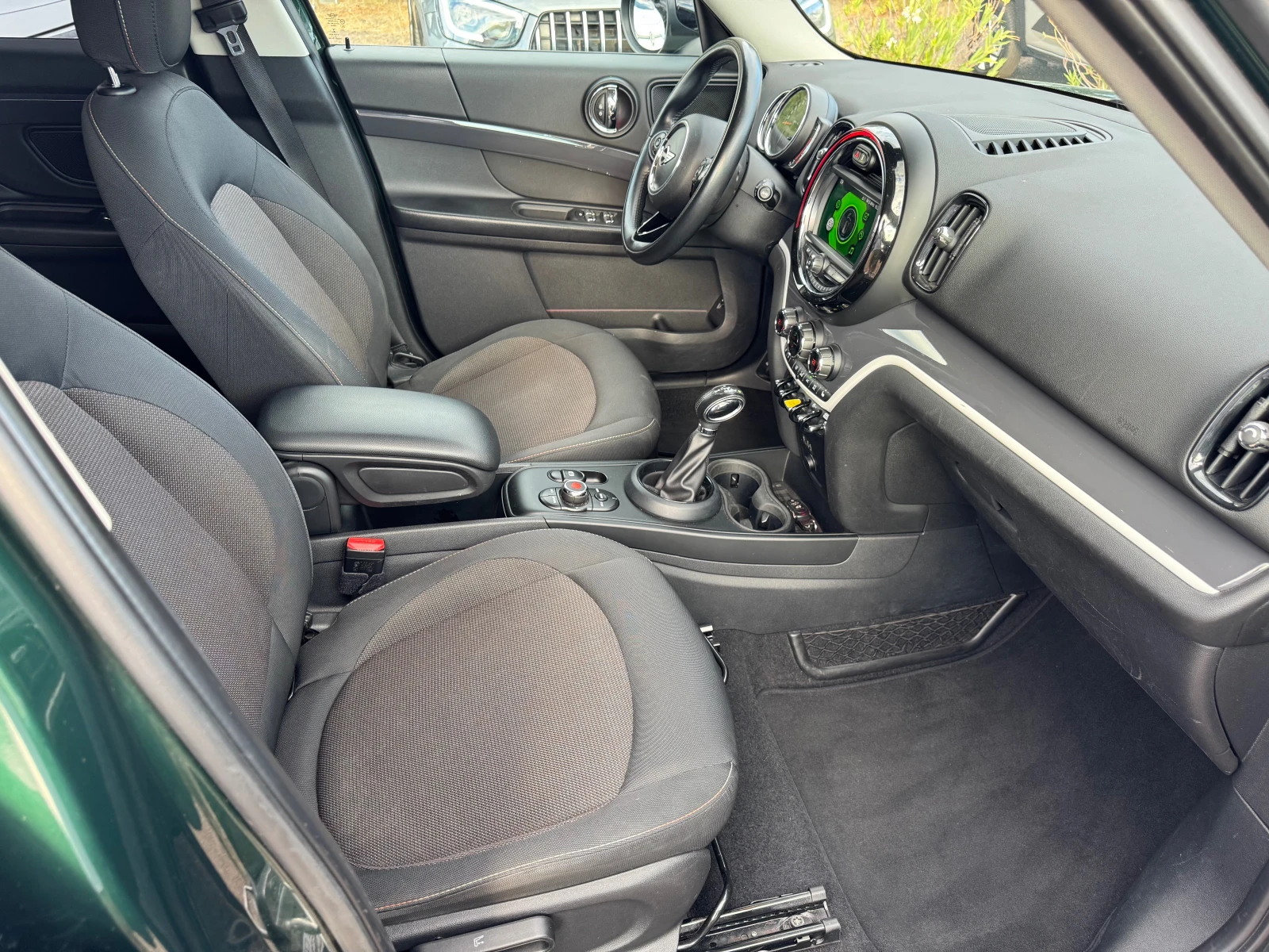 Mini Countryman S E ALL4 224к.с., снимка 12 - Автомобили и джипове - 56164307