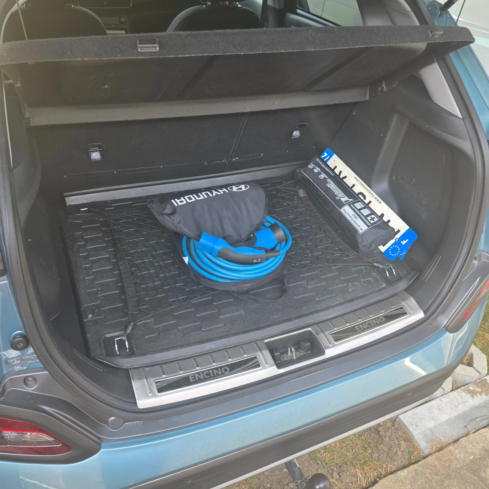 Hyundai Kona electric drive, снимка 15 - Автомобили и джипове - 56169016