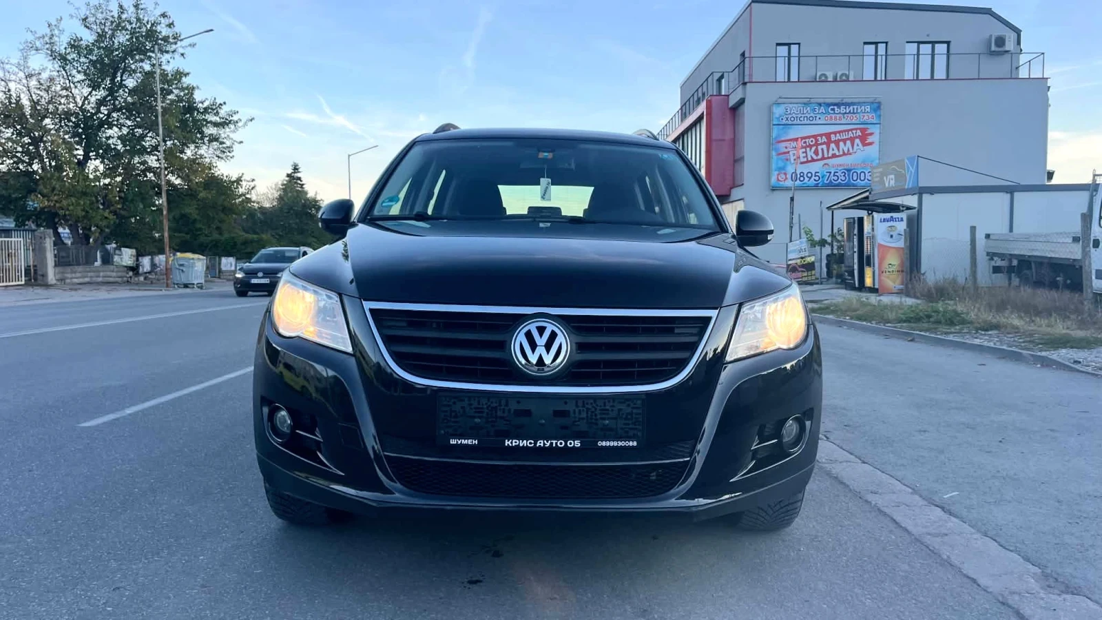 VW Tiguan 2.0 TDI- 4x4, снимка 3 - Автомобили и джипове - 56637413