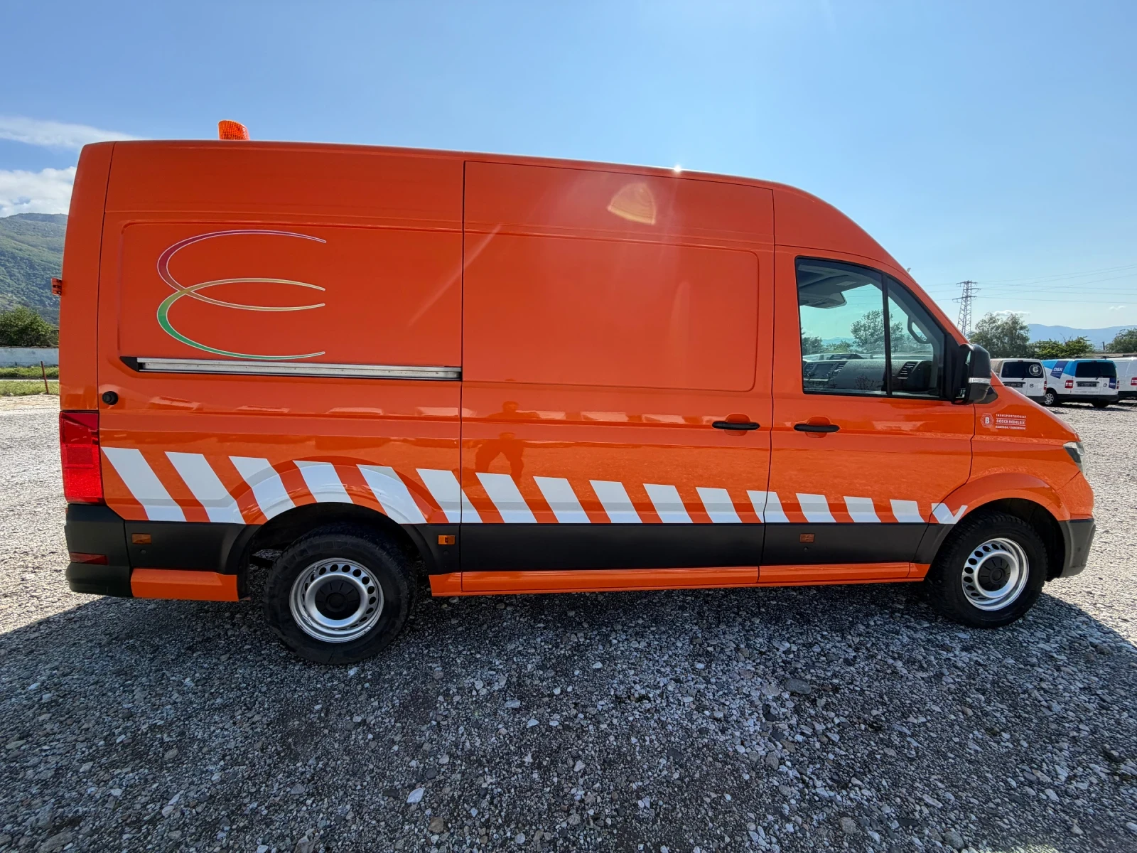 VW Crafter ТОП!FULL ЕКСТРИ!8СКОРОСТИ!256Х.КМ!EURO6Y, снимка 4 - Бусове и автобуси - 54499658