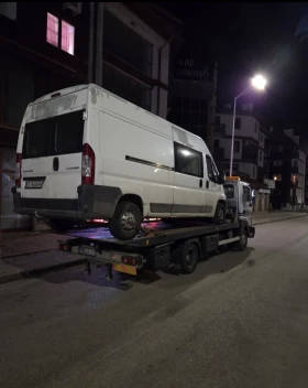 Nissan Atleon Перфектно състояние, снимка 2