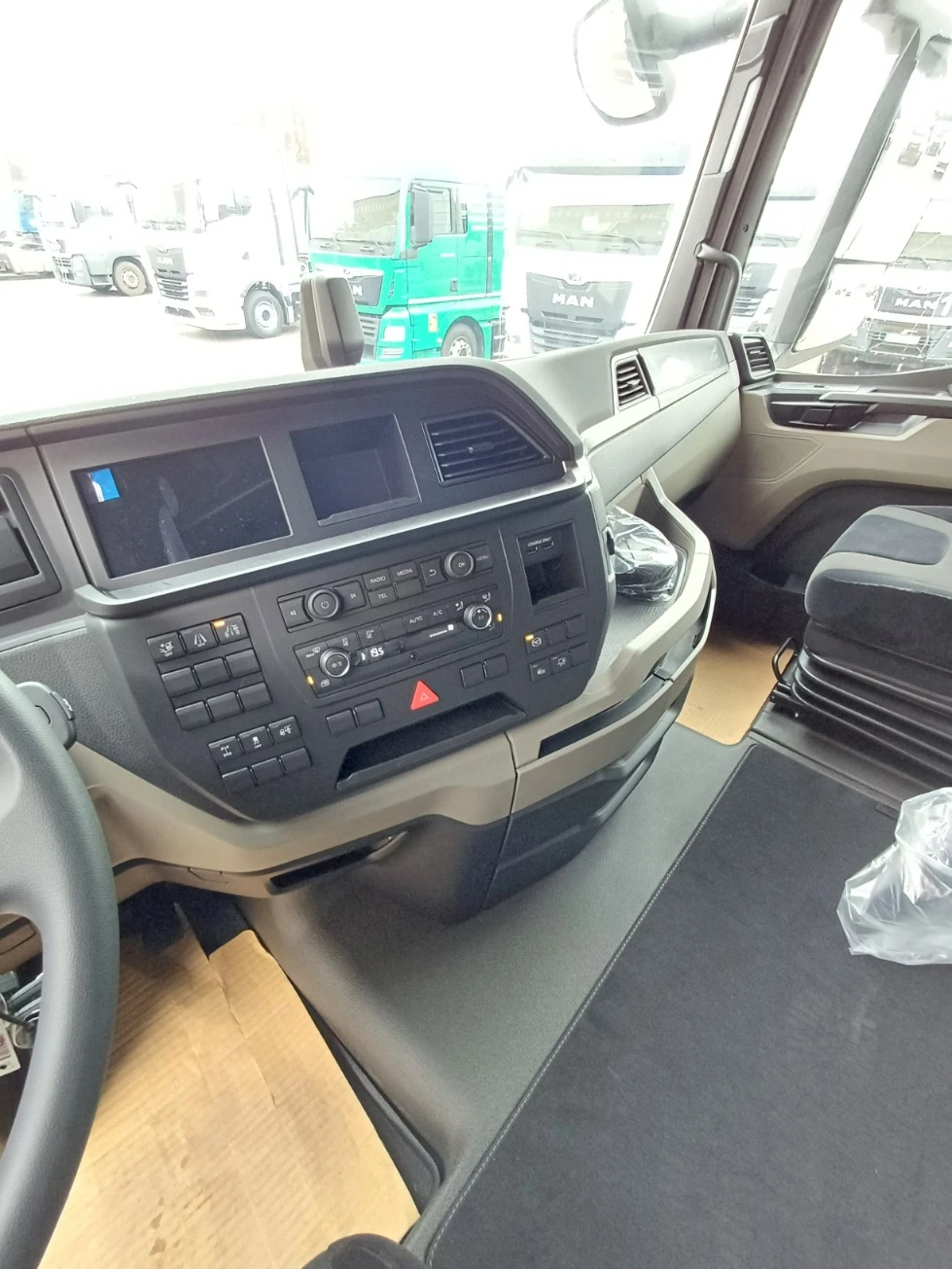 Man Tgx 18.520 - изображение 10