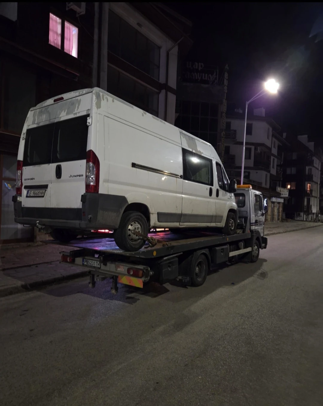Nissan Atleon Перфектно състояние, снимка 2 - Камиони - 55344461