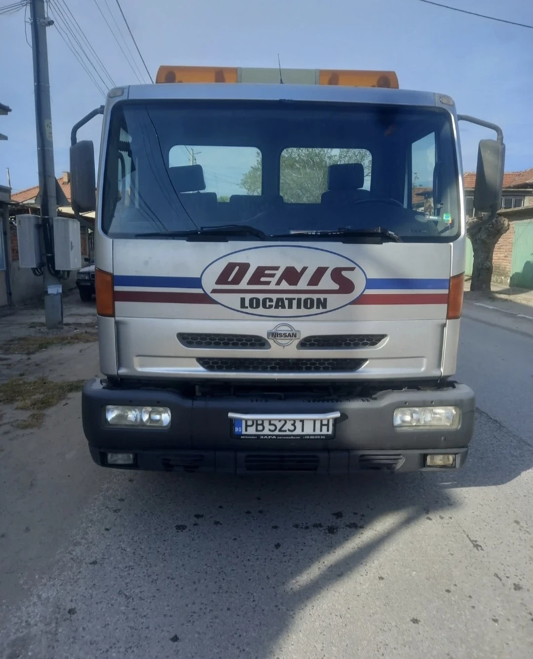 Nissan Atleon Перфектно състояние, снимка 5 - Камиони - 55344461