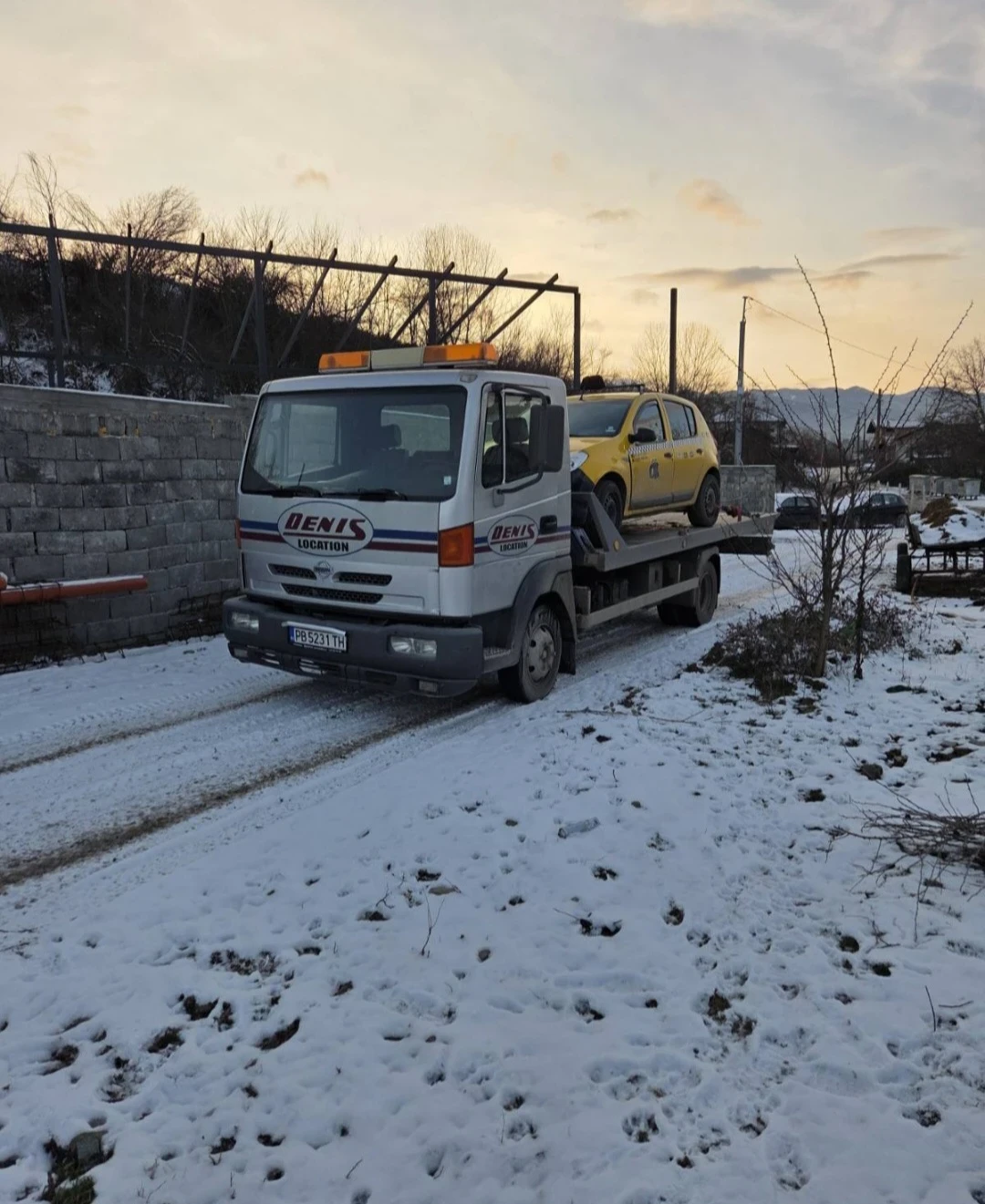 Nissan Atleon Перфектно състояние