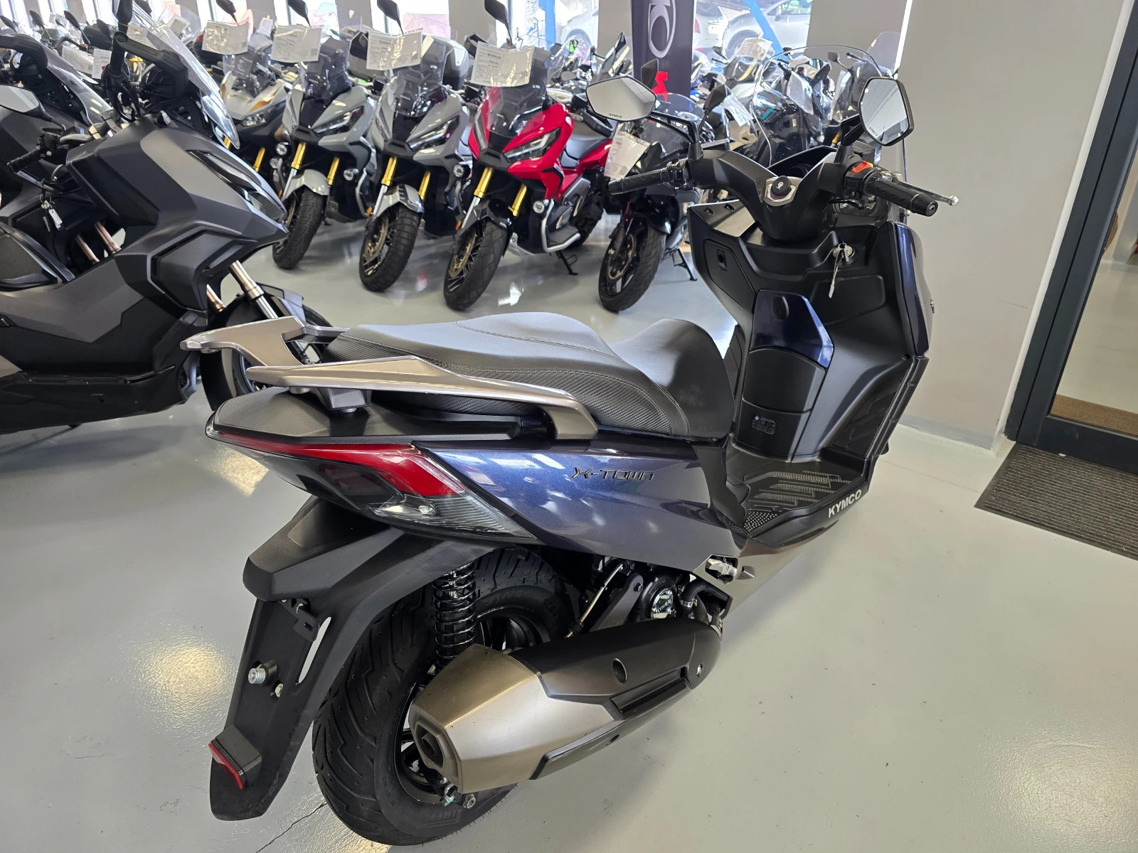 Kymco Downtown 300ie, ABS, X-TOWN, 2023. | Mobile.bg   11