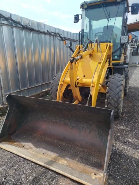 Трактор LS, снимка 5