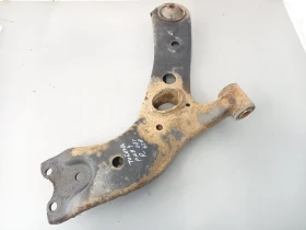 Носач преден десен Тойота Рав4 2.2дкат (3)