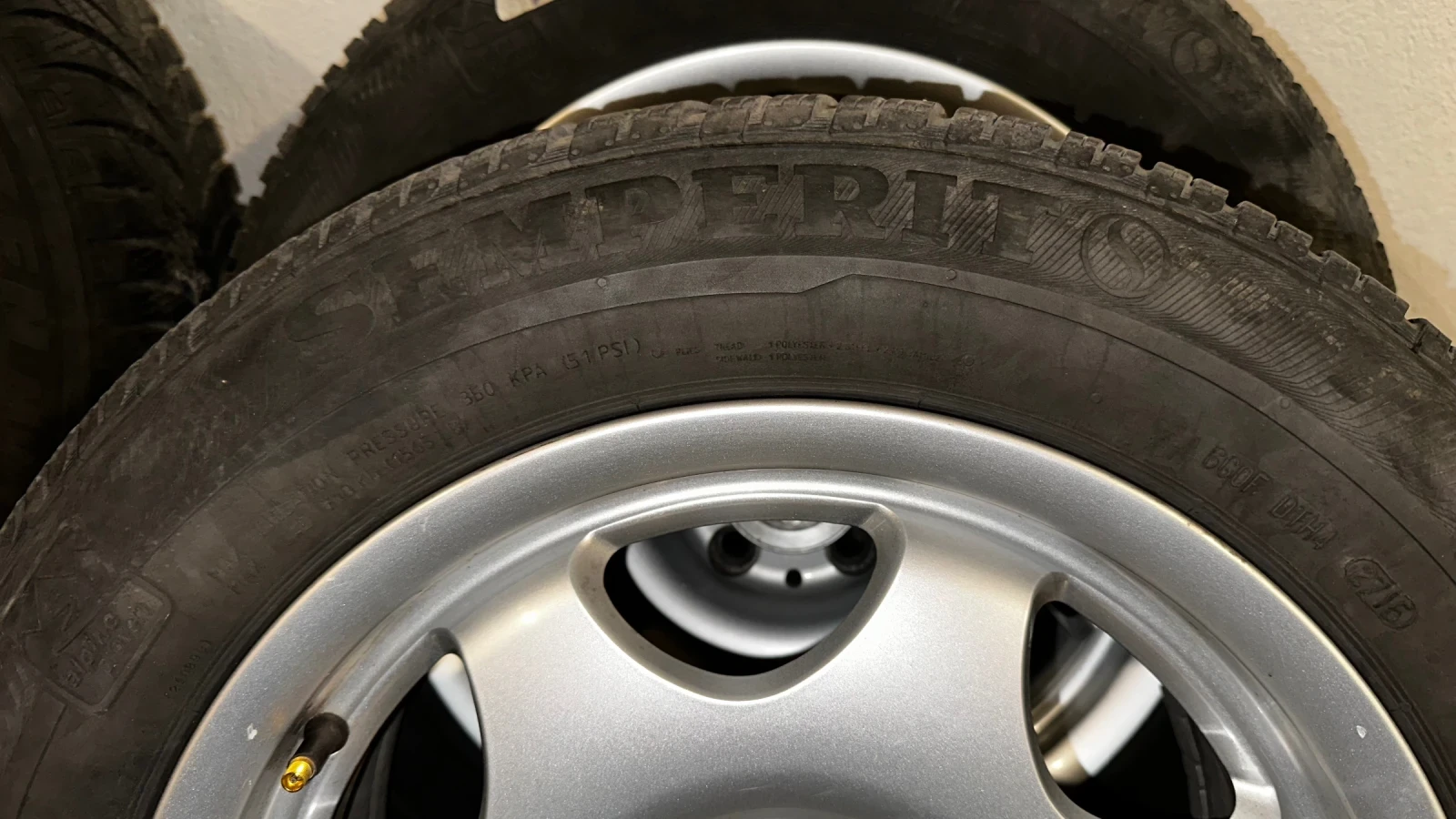   205/55R16  Mercedes-Benz E 220 | Mobile.bg   4