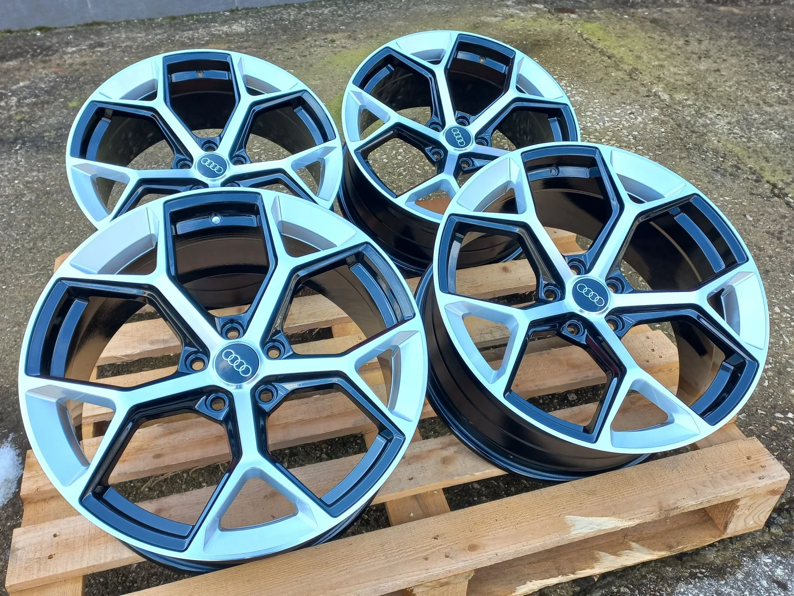 ������ �� Audi | Mobile.bg � ����������� 1