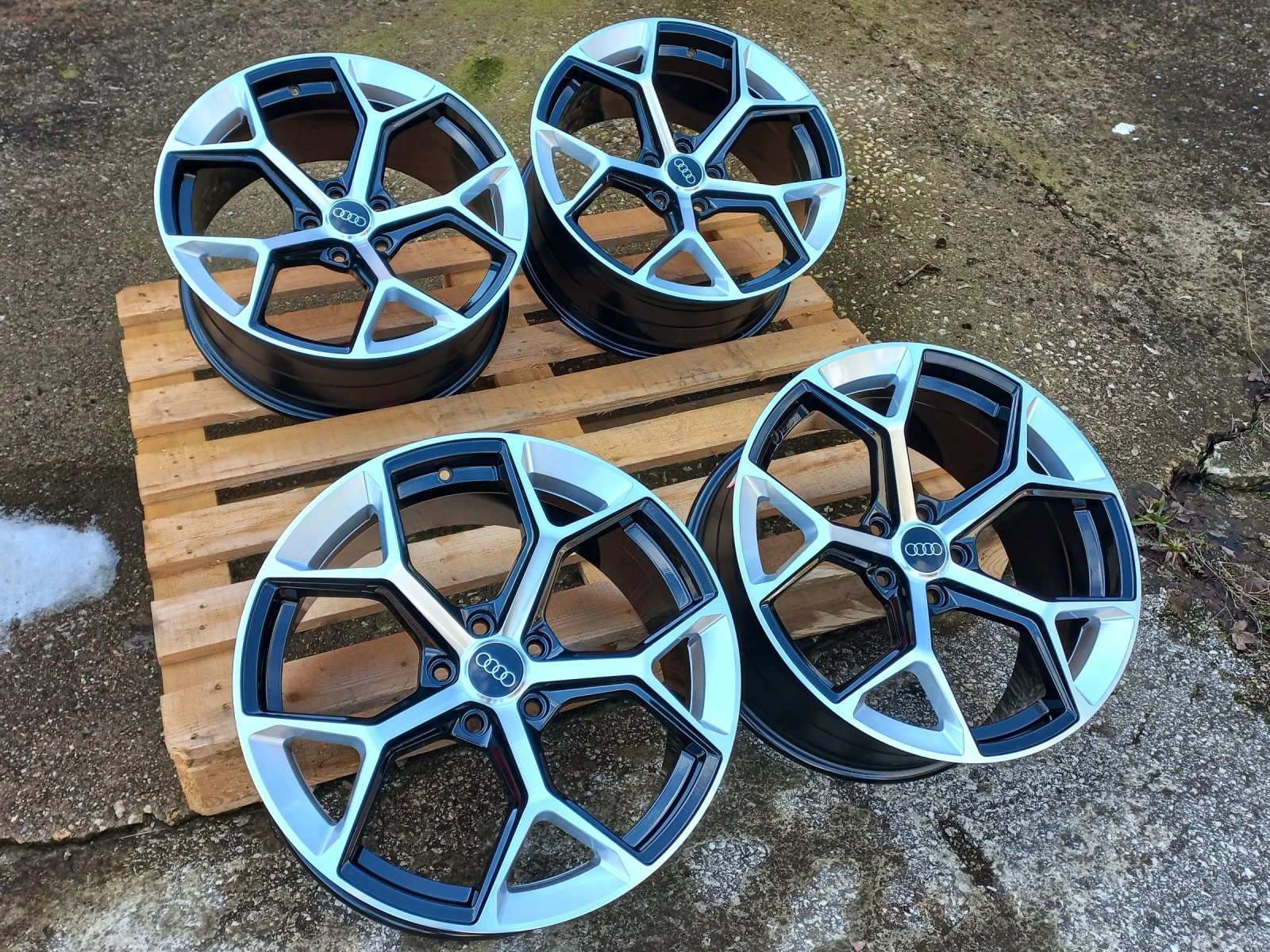 ������ �� Audi | Mobile.bg � ����������� 2