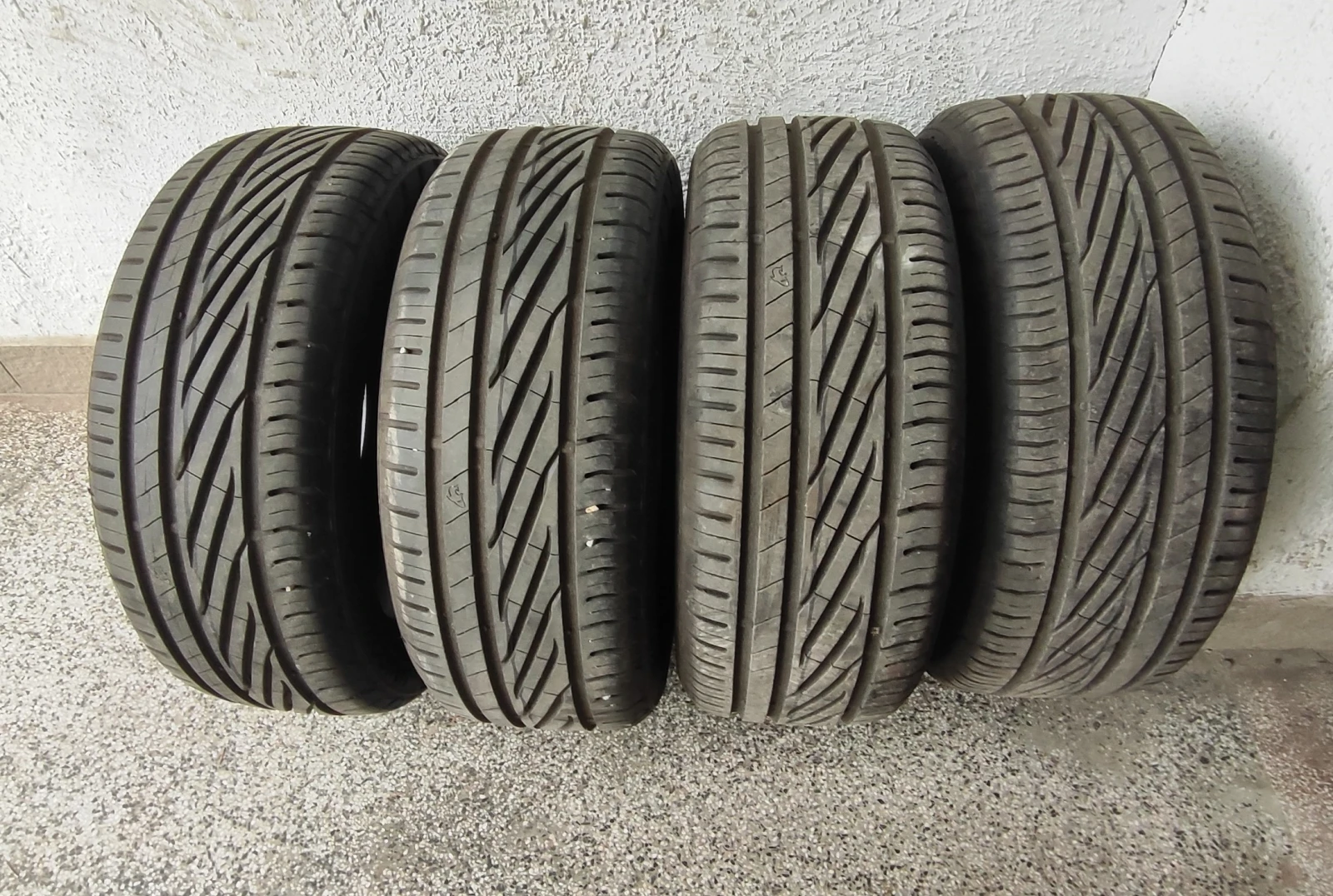 Гуми Летни 215/50R17