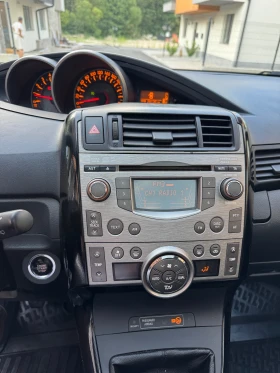 Toyota Verso 2.0 D4D/Панорама Подгрев/ Keyless, снимка 13