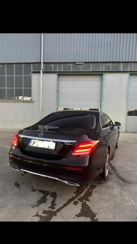 Mercedes-Benz E 220, снимка 3