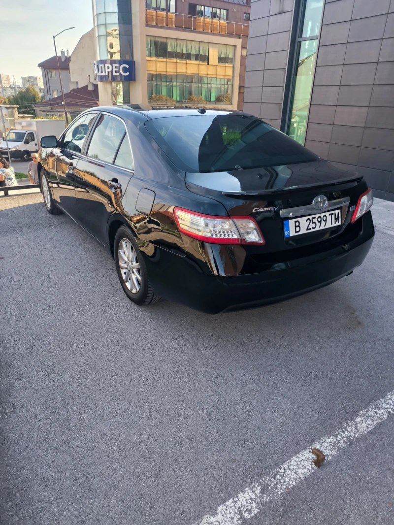 Toyota Camry, снимка 2 - Автомобили и джипове - 47583402